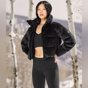 Alo Yoga Black Ribbed Velour Gold Rush Puffer Jacket Size XS